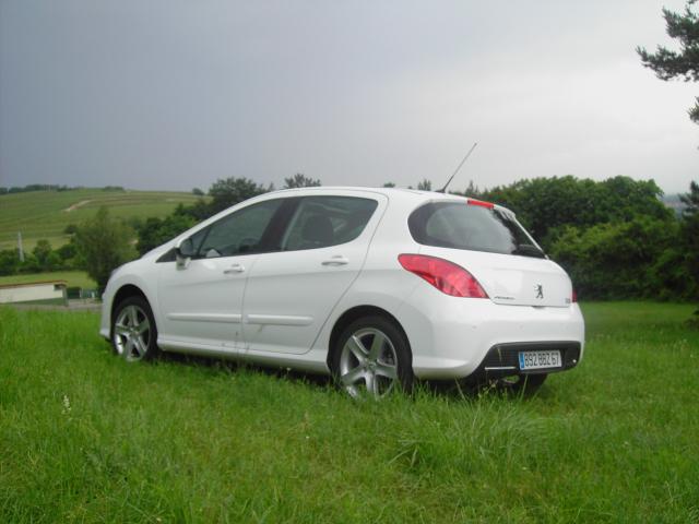 http://www.forum-peugeot.com/Forum/mesimages/9534/308 037.jpg